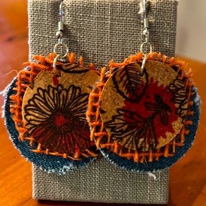Round earrings